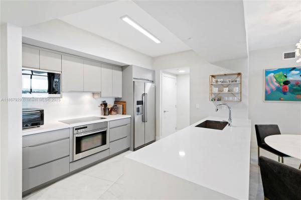 Murano Grande At Portofino, 400 Alton Rd #1405, Miami Beach, Florida 33139, image 3