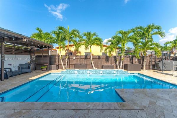 Royale Green, 5400 SW 127th Way, Kendale Lakes, Florida 33175, image 3