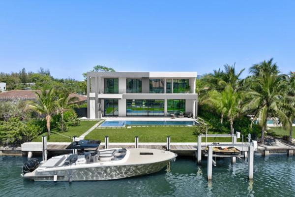 Golden Isles Estates, 493 Holiday Dr, Hallandale Beach, Florida 33009, image 1