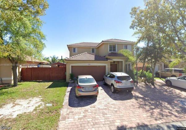 7856 NW 194th St, Hialeah, Florida 33015, image 1