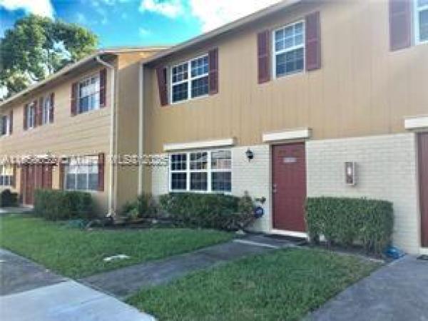 Arrowhead Golf & Tennis Club, 1824 SW 81st Way #3-21, Davie, Florida 33324, image 1