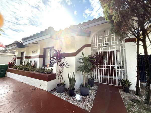 11266 SW 33rd St, Miami, Florida 33165, image 1