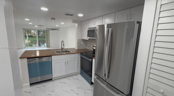 Sorrento Lakes At Sunrise Point, 3982 NW 90th Ave #3982, Sunrise, Florida 33351, image 1
