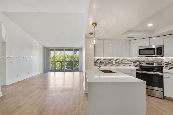 Waterways Village, 3605 NE 207th St #2314, Aventura, Florida 33180, image 1