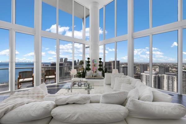 MarinaBlue, 888 Biscayne Blvd #5701, Miami, Florida 33132, image 1