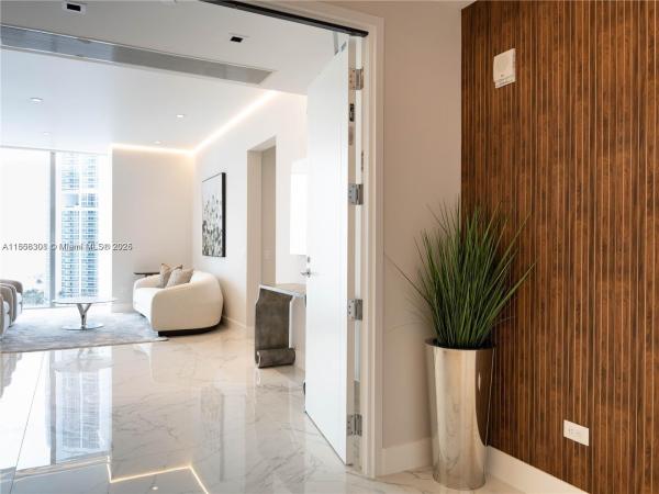 Turnberry Ocean Club Residences, 18501 Collins Ave #1104, Sunny Isles Beach, Florida 33160, image 2