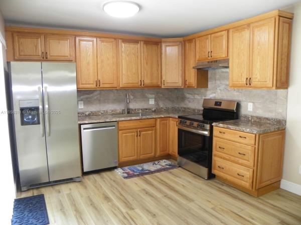 Camelot Gardens, 2578 Camelot Ct, Cooper City, Florida 33026, image 1