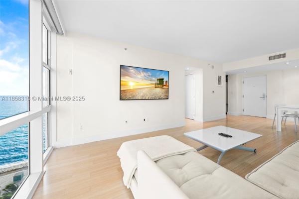 Central Carillon Beach, 6801 Collins Ave 1401, Miami Beach, Florida 33141, image 1