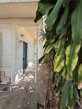 East Little Havana, 552 NW 1st St #1, Miami, Florida 33128, image 1