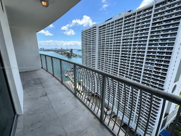 Opera Tower, 1750 N Bayshore Dr #2906, Miami, Florida 33132, image 3