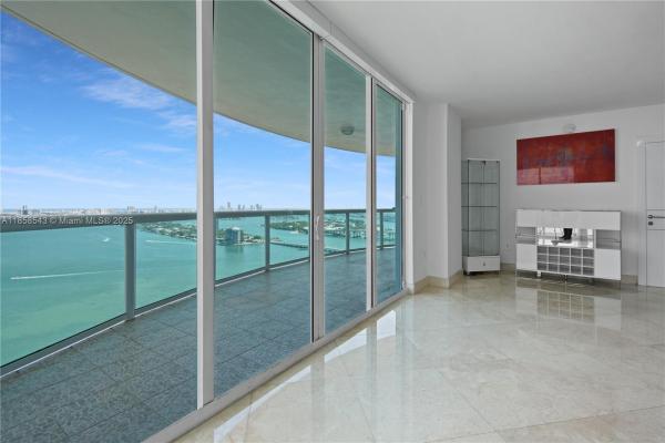 1800 Club, 1800 N Bayshore Dr #3501, Miami, Florida 33132, image 3