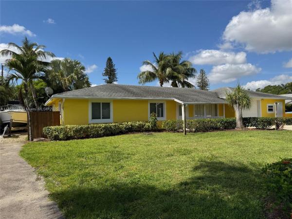 Hypoluxo Village, 3170 Buccaneer Rd, Lake Worth Beach, Florida 33462, image 1