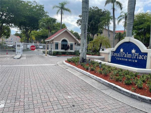 Royal Palm Place At The Hammocks, 10650 SW 157th Ct #303, The Hammocks, Florida 33196, image 1