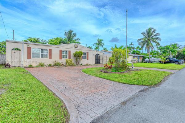 Breezy Manor, 921 N 31st Ct, Hollywood, Florida 33021, image 1