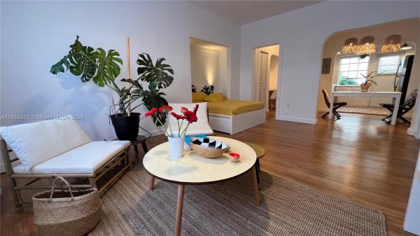 The Vintage East, 1250 Drexel Ave #9, Miami Beach, Florida 33139, image 1