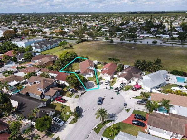 Colonial Pines, 11518 SW 174th St, South Miami Heights, Florida 33157, image 2