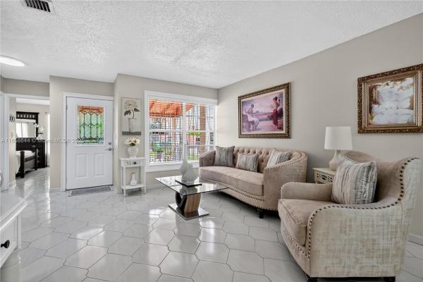 6570 W 2nd Ct #19C, Hialeah, Florida 33012, image 1
