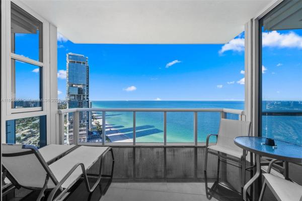 Trump Royale, 18201 Collins Ave #4306, Sunny Isles Beach, Florida 33160, image 1