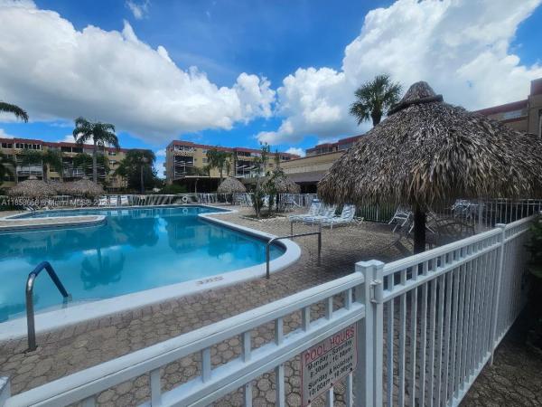 Polynesian Gardens, 404 NW 68th Ave #405, Plantation, Florida 33317, image 2