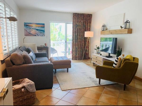 Royal Caribbean Club, 1150 Madruga Ave #C104, Coral Gables, Florida 33146, image 1