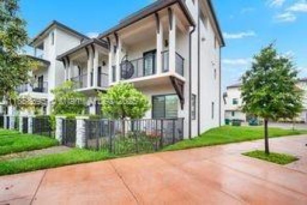 4413 NW 83rd Path #1, Doral, Florida 33166, image 1