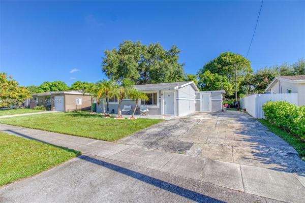 Summertime Isles, 9452 SW 51st Ct, Cooper City, Florida 33328, image 2