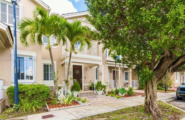 Mandarin Lakes, 27356 SW 142nd Ct, Naranja, Florida 33032, image 2