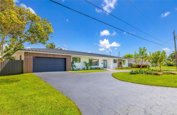 8021 SW 140th Ter, Palmetto Bay, Florida 33158, image 1
