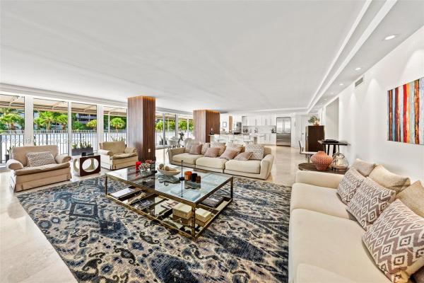 Mar Azul, 600 Grapetree Dr #3BS, Key Biscayne, Florida 33149, image 1