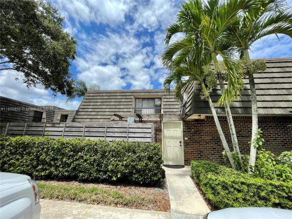 Glenwood Townhomes, 1132 11th Ter #1132, Palm Beach Gardens, Florida 33418, image 1