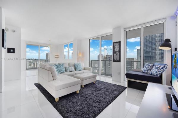 Vizcayne South, 253 NE 2nd St 3302, Miami, Florida 33132, image 1