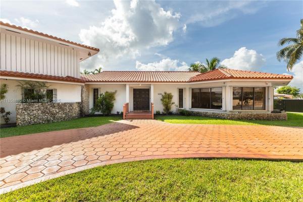 Flagler Waterway Estates, 8390 SW 2nd St, Fountainebleau, Florida 33144, image 3