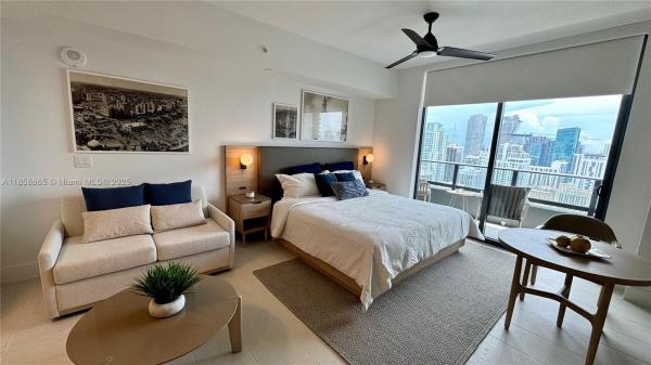 4010, Miami, Florida 33132, image 1