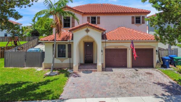 17650 SW 154th Pl, Miami, Florida 33187, image 1
