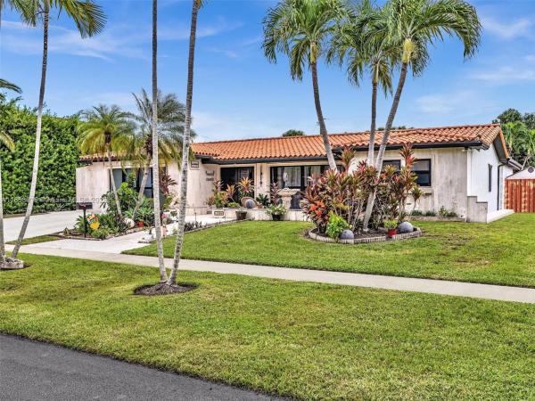 Hollywood Golf Estates, 1234 Funston St, Hollywood, Florida 33019, image 1