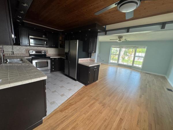 Boulevard Heights, 141 NW 72nd Way #A, Pembroke Pines, Florida 33024, image 1