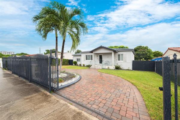 Le Jeune Manors, 941 NW 40th Ave, Miami, Florida 33126, image 3