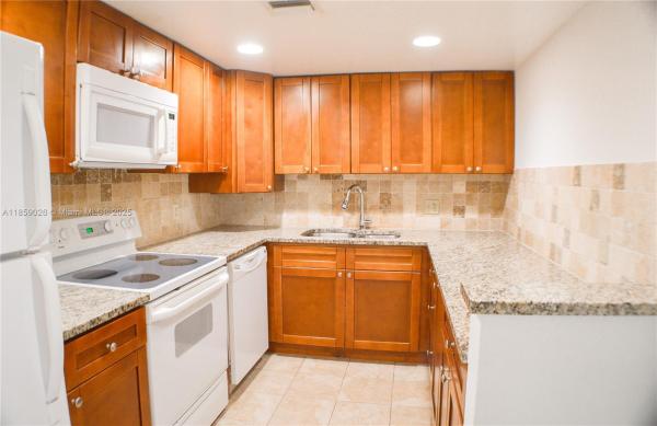 Vista Gardens, 733 SE 1st Way #206, Deerfield Beach, Florida 33441, image 1