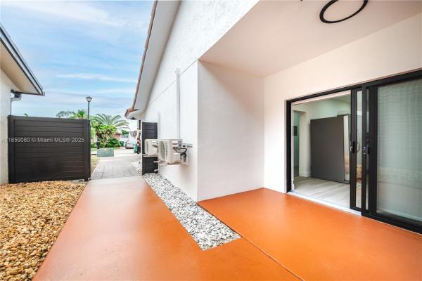 1001 NW 127th Pl #1, Unincorporated Dade County, Florida 33182, image 1