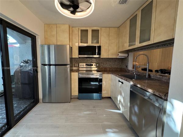 20940 Bay Ct #333-3, Aventura, Florida 33180, image 1