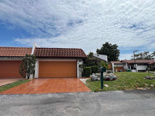 618 NE 195th St 0, Miami, Florida 33179, image 1