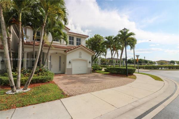 10868 NW 84th St, Doral, Florida 33178, image 1