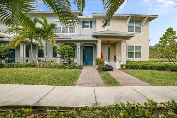 Parkview At Hillcrest, 4154 Greenway Dr, Hollywood, Florida 33021, image 1
