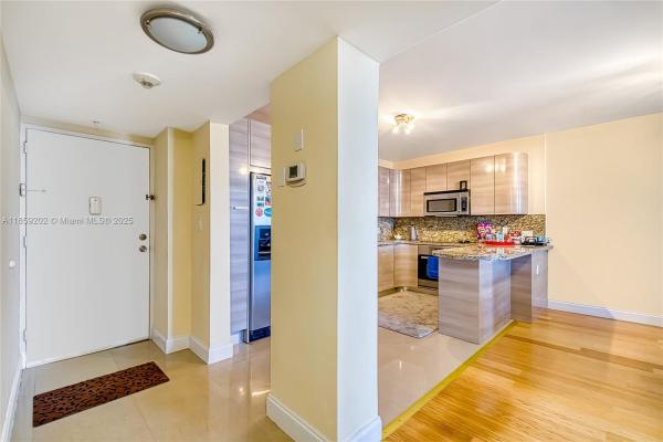 Oceanview B, 19380 Collins Ave #1026, Sunny Isles Beach, Florida 33160, image 2
