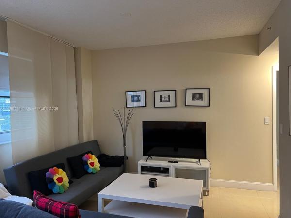 Fortune House, 185 SE 14th Ter #809, Miami, Florida 33131, image 1