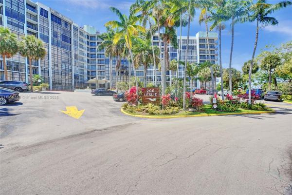 Towers Of Oceanview Point, 200 Leslie Dr #1031, Hallandale Beach, Florida 33009, image 1