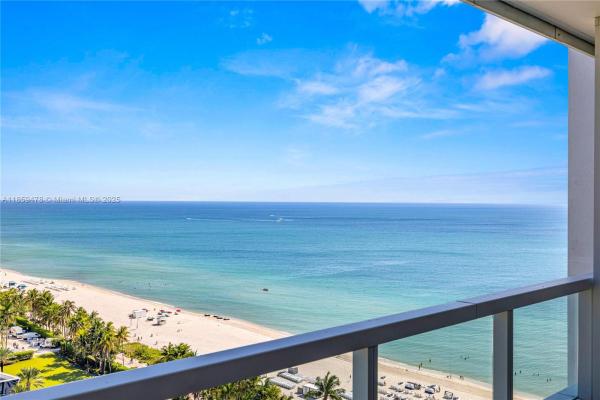 Sorrento Tower, 4391 Collins Ave #1707, Miami Beach, Florida 33140, image 2