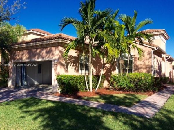 1211 NE 37th Ave, Unincorporated Dade County, Florida 33033, image 1