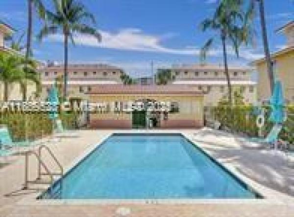 Aqua Vista Townhomes, 2060 NE 167th St #3-116, North Miami Beach, Florida 33162, image 1