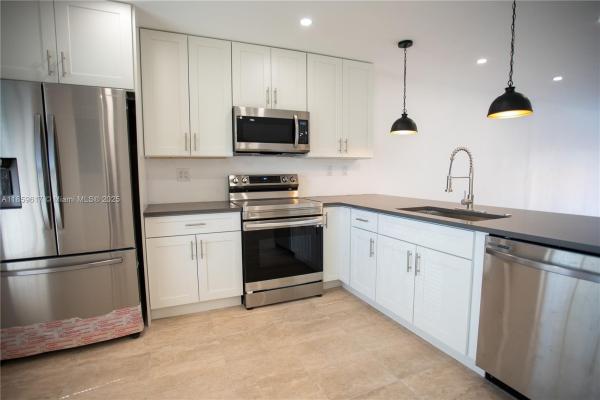 2615 SW 74th Ter, Davie, Florida 33314, image 1